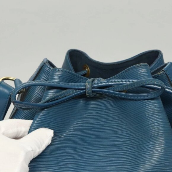 LOUIS VUITTON Epi Petit Noe Shoulder Bag Blue LV Auth - Picture 13 of 16